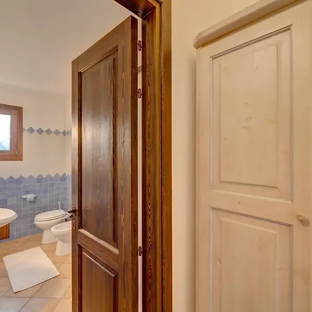 The Fantastic Resid Badus T6sv 2bedapt Sleeps 6 Apartment Badesi