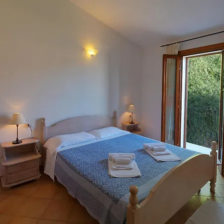 The Fantastic Resid Badus T6sv 2bedapt Sleeps 6 * Badesi