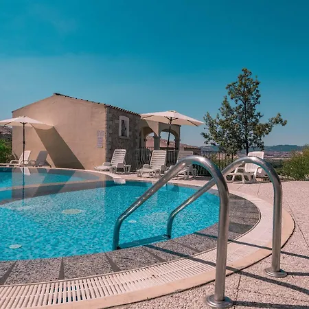 The Fantastic Resid Badus T6sv 2bedapt Sleeps 6
