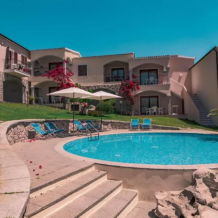 Apartment The Fantastic Resid Badus T6sv 2bedapt Sleeps 6 Badesi