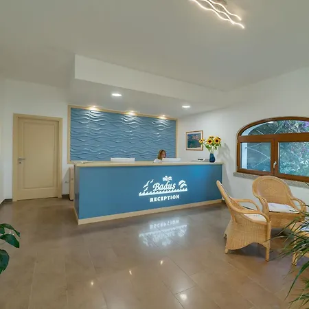 The Fantastic Resid Badus T6sv 2bedapt Sleeps 6 Badesi